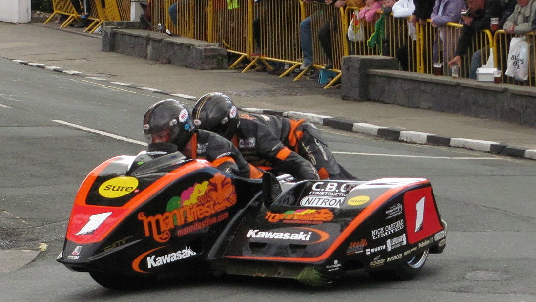 Dave Molyneux and Patrick Farrance in the 2012 TT